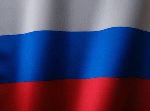 Все учебные заведения в стране будут размещать флаги России на своих зданиях